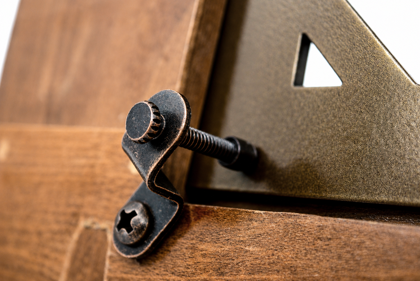 Cabinet Metal, Glass Insert Retainer Clip- Type 1